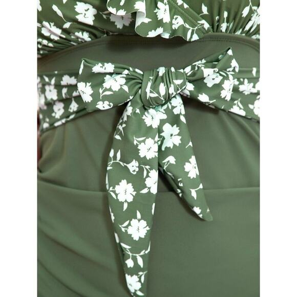 2/$25 Size 28 • 5x • BloomChic Floral Ruffle Trim Knotted One Piece Swimsuit - Picture 3 of 9